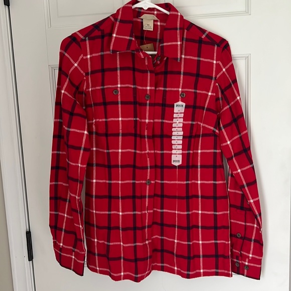 Deluth Trading women’s free swingin’ flannel shirt. - Picture 1 of 5